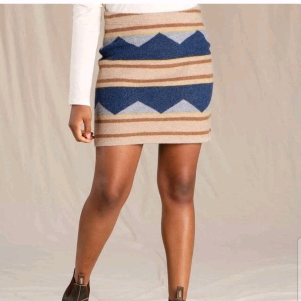 Toad&Co Women’s Merino Heartfelt Geometric Print Soft Workwear Sweater Skirt M